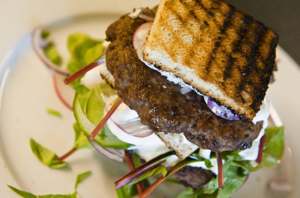 Ritzkjeks- og valnøttkake